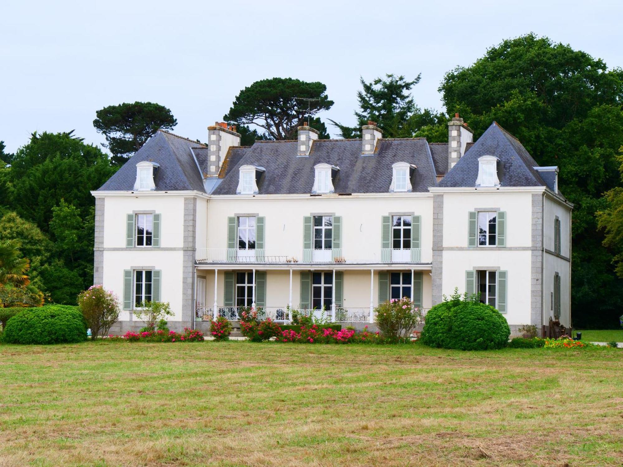 플레뇌프-발-앙드레 Domaine Du Cloitre B&B 외부 사진