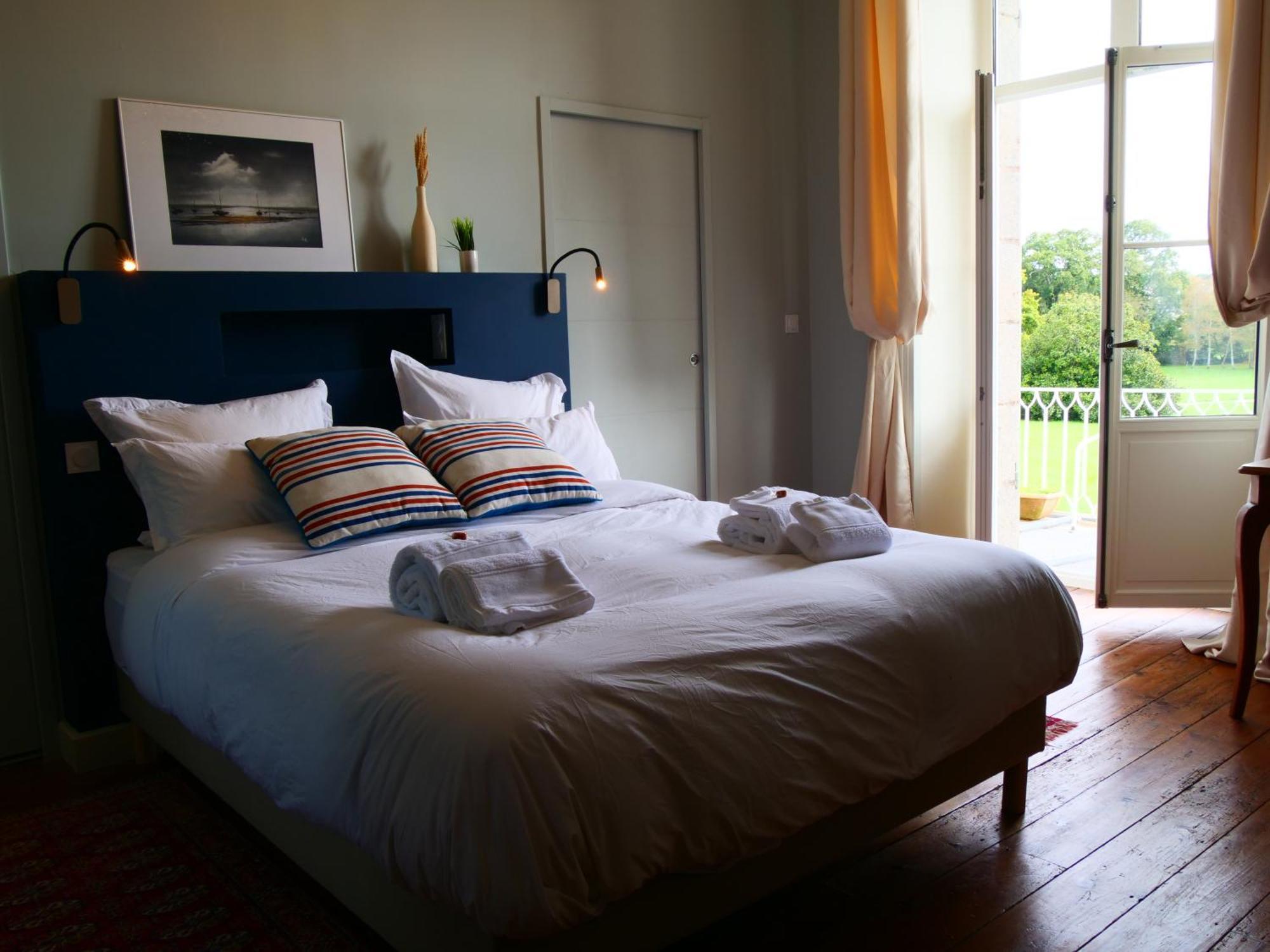 플레뇌프-발-앙드레 Domaine Du Cloitre B&B 객실 사진